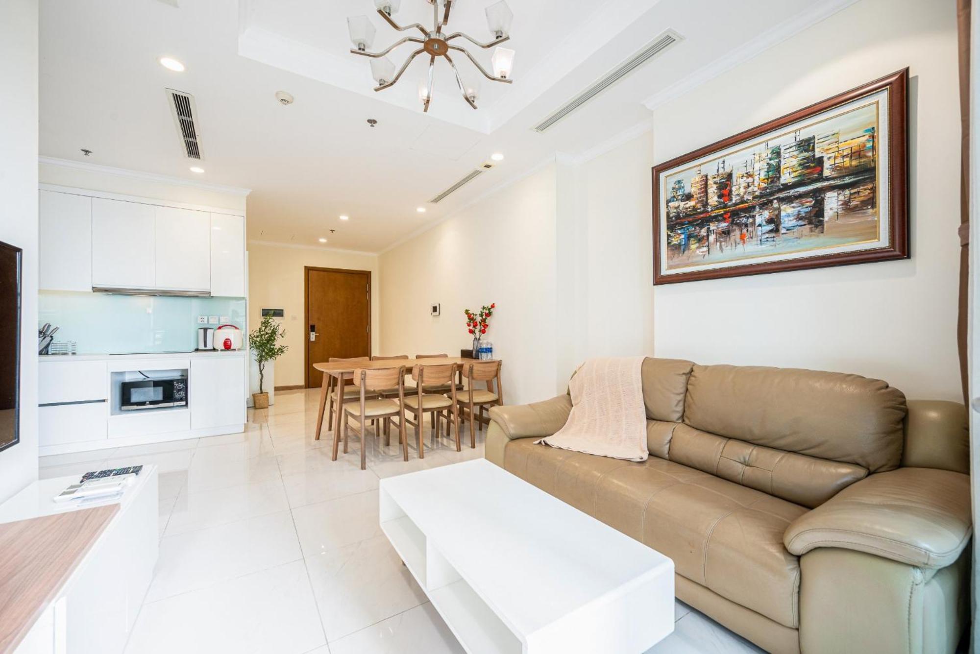Luxury At Vinhomes Park Căn hộ *