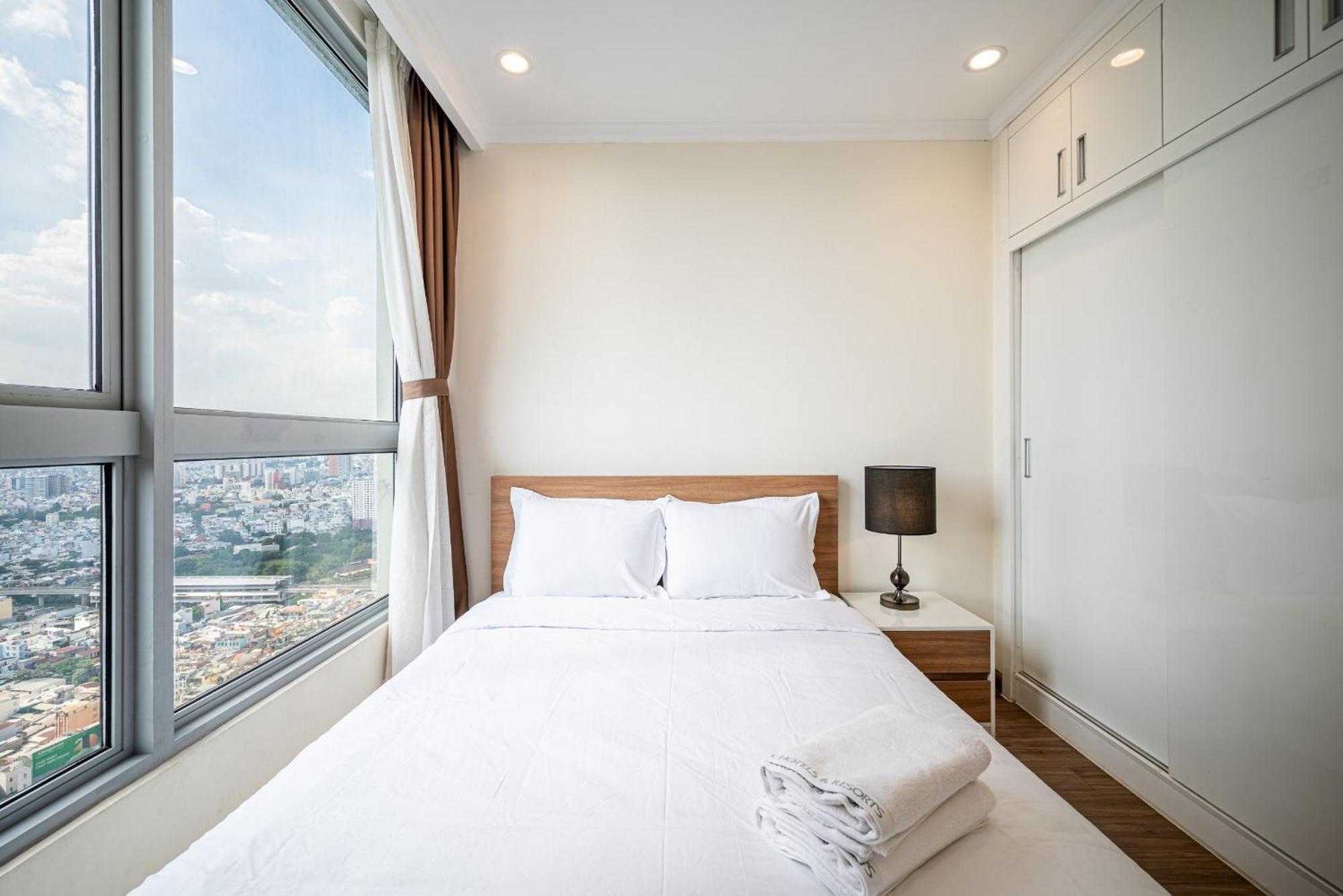 Luxury At Vinhomes Park Căn hộ TP. Hồ Chí Minh