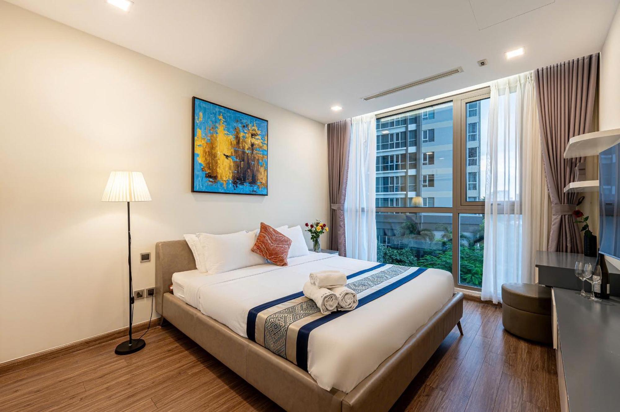 Luxury At Vinhomes Park Căn hộ TP. Hồ Chí Minh
