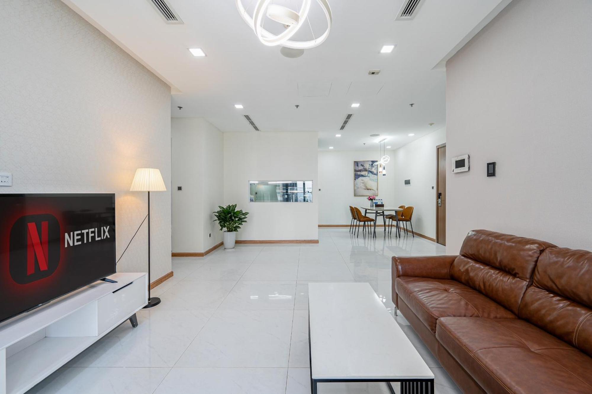 Căn hộ Luxury At Vinhomes Park