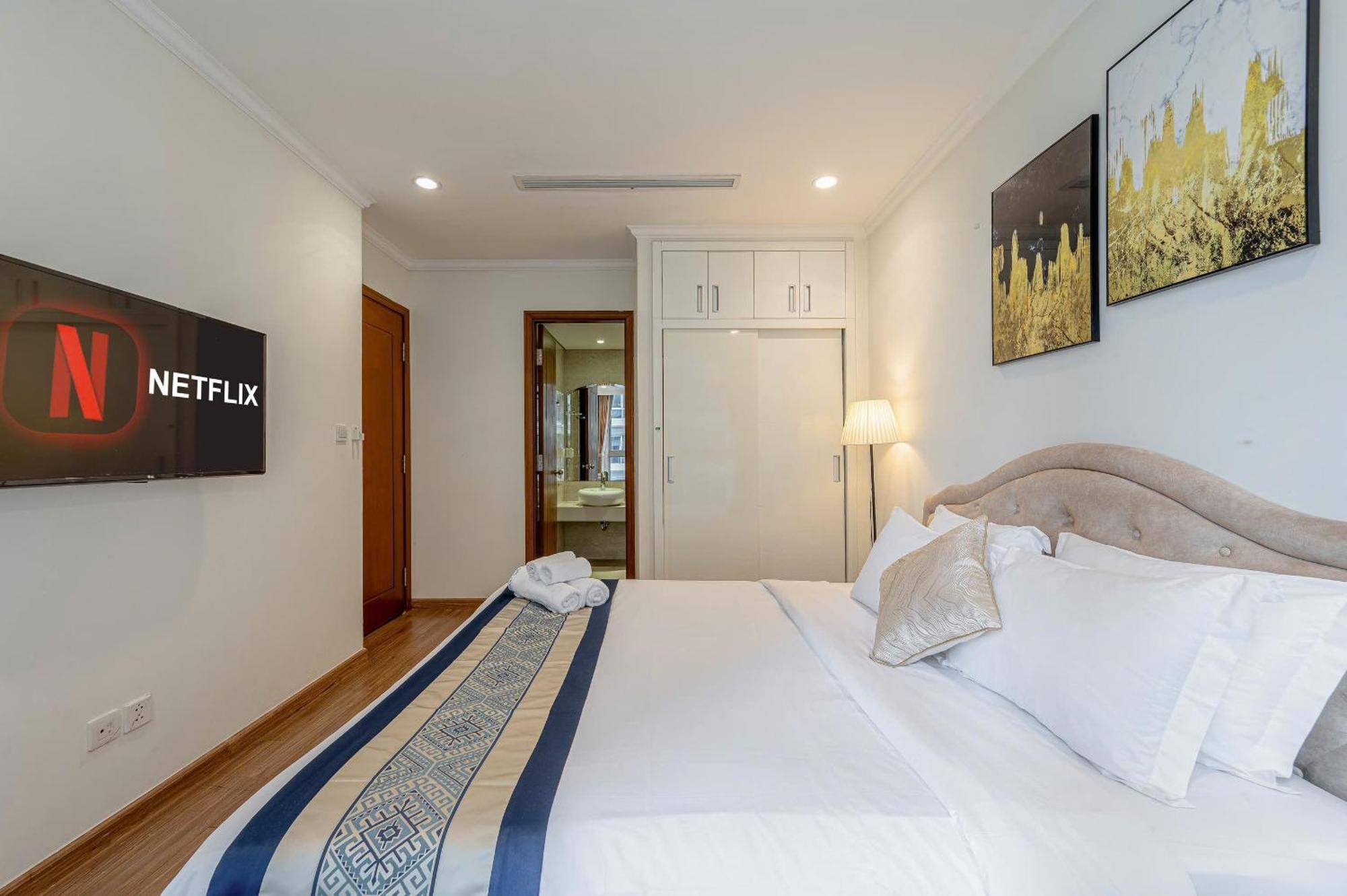 Luxury At Vinhomes Park TP. Hồ Chí Minh