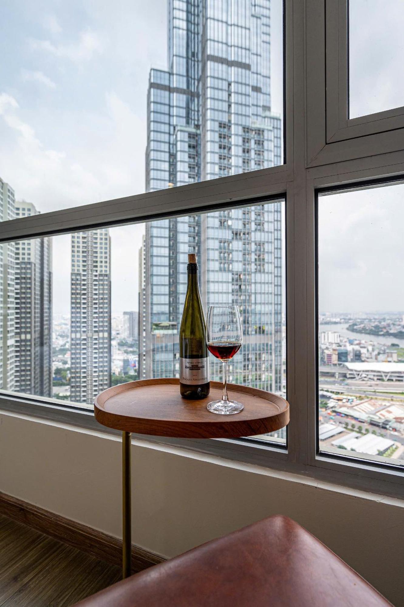 Căn hộ Luxury At Vinhomes Park